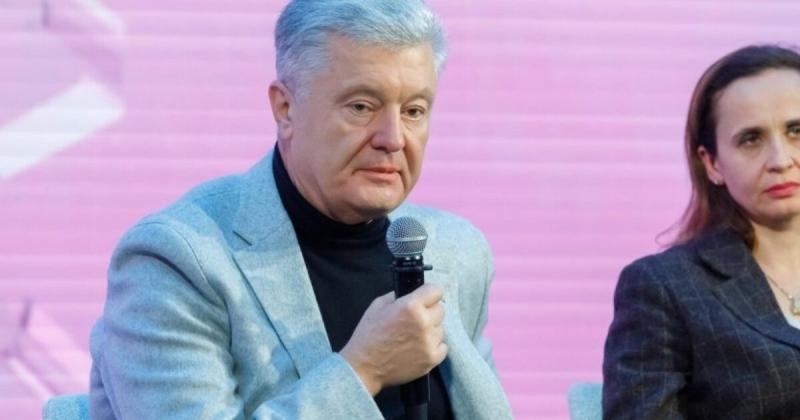 Порошенко під час Українського Жіночого Конгресу: жінки уособлюють незламність України.